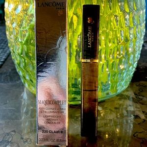 Lancôme concealer, Maquicomplet, 220, Clair II. NEW in box.